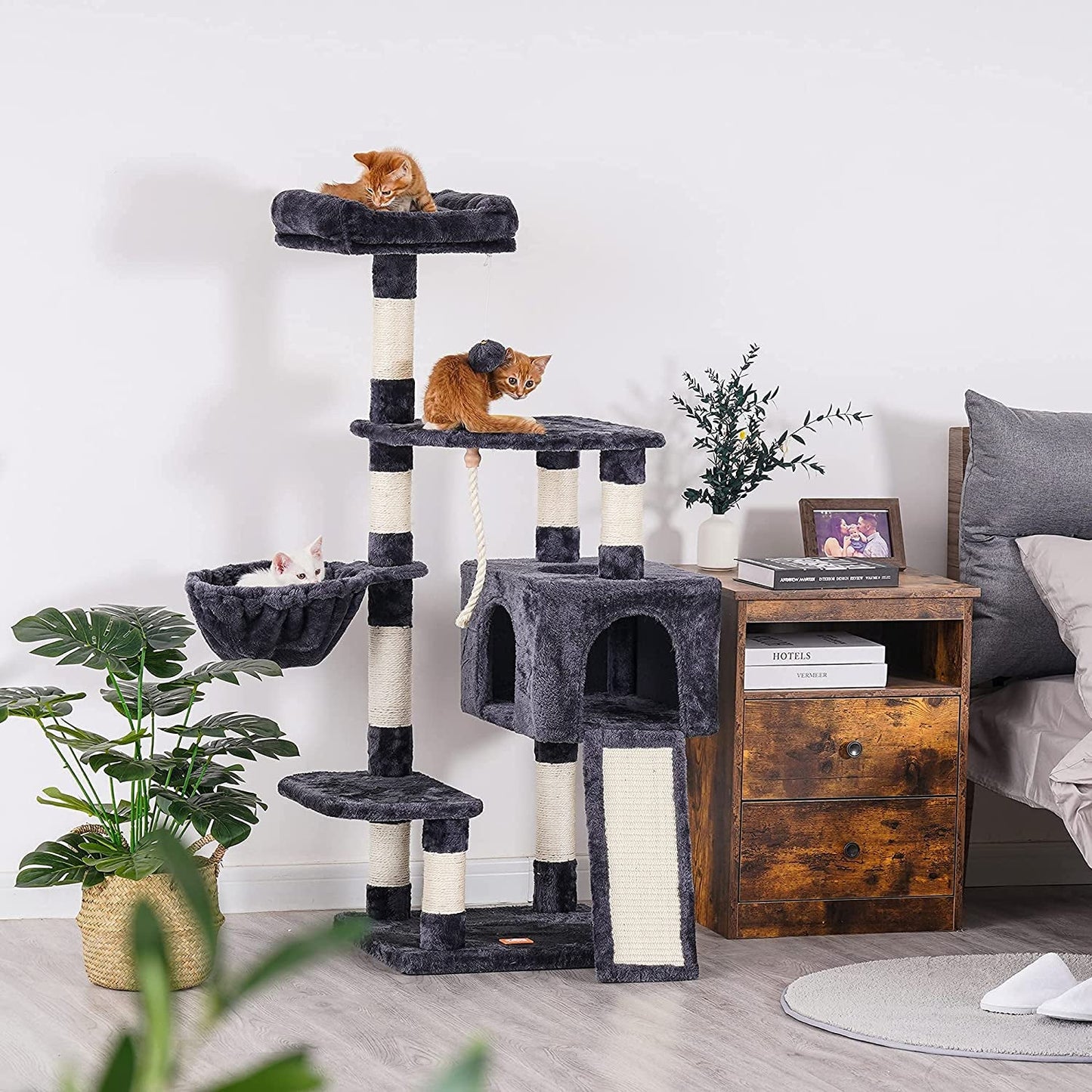 Torre de Aventura para Gatos: Estímulo e Entretenimento