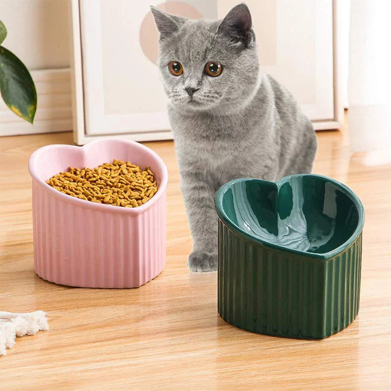 Comedouro de Cerâmica em Forma de Coração para Gatos - Design Fofo e Durável